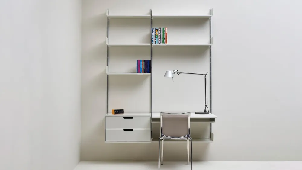 Vitsœ 606 Universal Shelving System